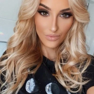 Viola, Escort, Parma