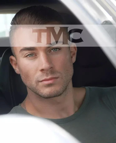 The Most Attractive And Stylish High Class Straight Male Escorts — 11 / 21