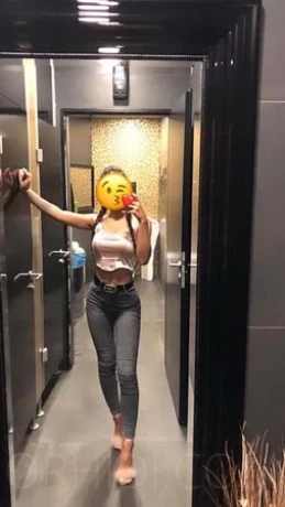 Deutsche Lara — 6 / 12