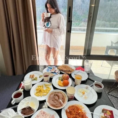 Emma, Escort, Muscat