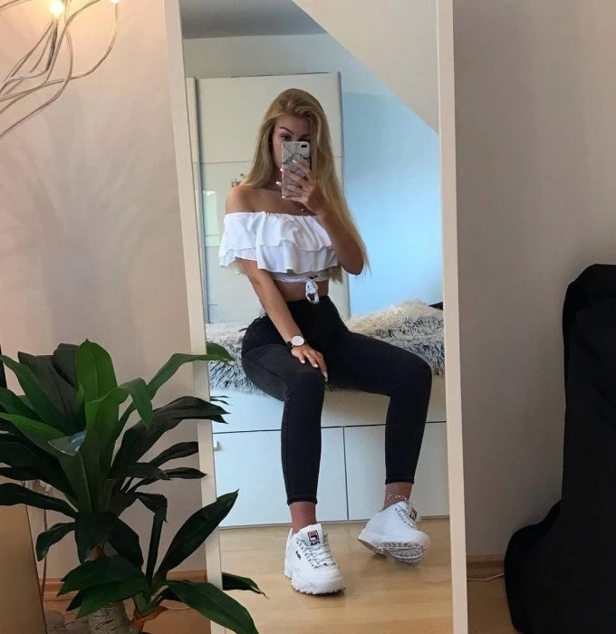 Dalida — 3 / 4