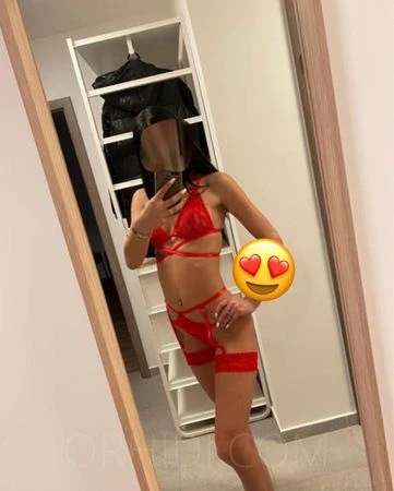 Bella — 2 / 8
