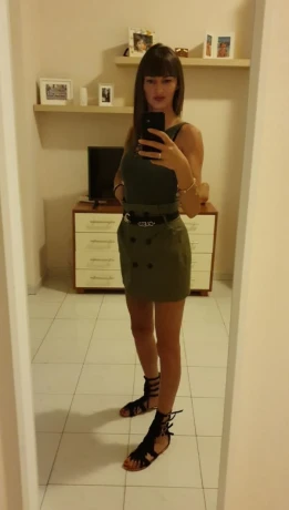 Neu In Der Stadt Duenn Und Sinnlich Fuer Dich — 3 / 5