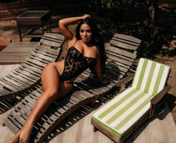 Squirt Live Video Cam — 4 / 5