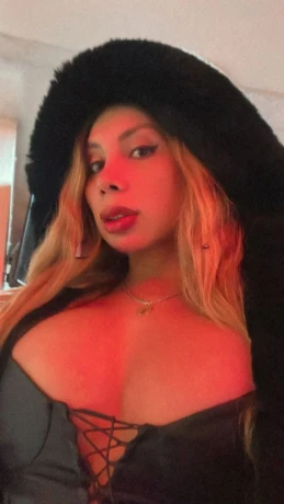 Karina Sterling — 8 / 12