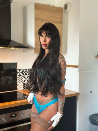 Bella LATINA — 2 / 12