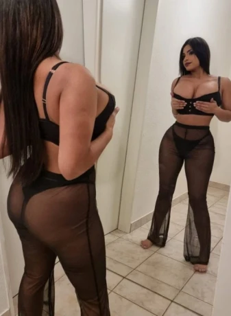 Alexandra — 2 / 11