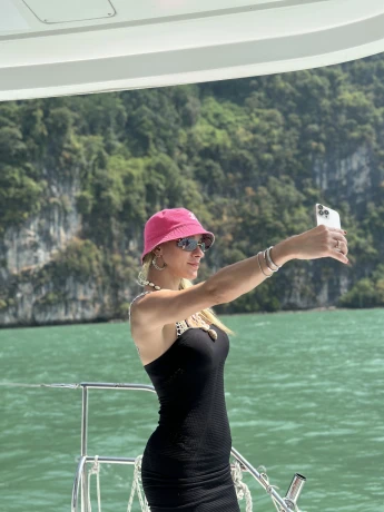 Clara Ludovice — 3 / 15