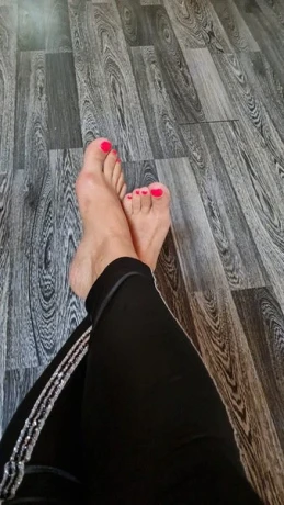 Lady Lucia — 1 / 6