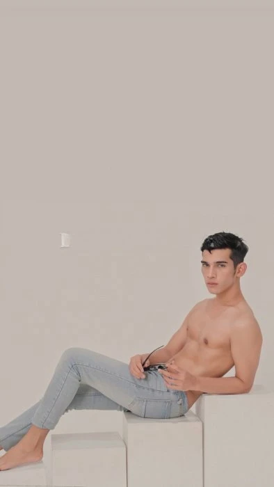 Noah Atthariq — 2 / 6