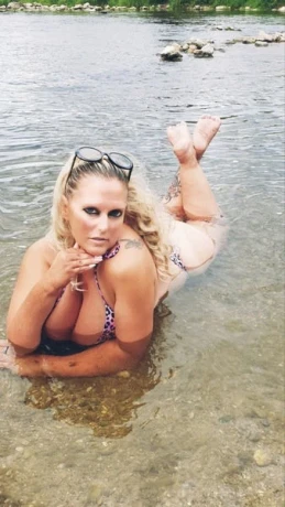 Jeanette Deutsche Bayerin Fast Tabul — 2 / 8