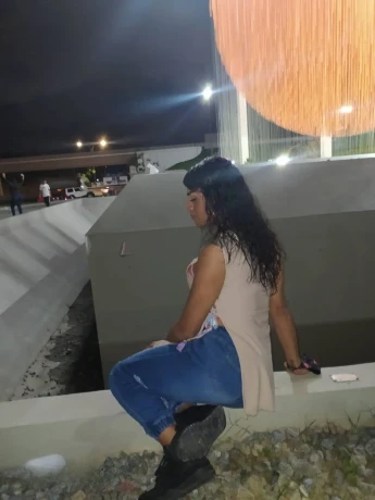 Melissa Palmieri — 4 / 12