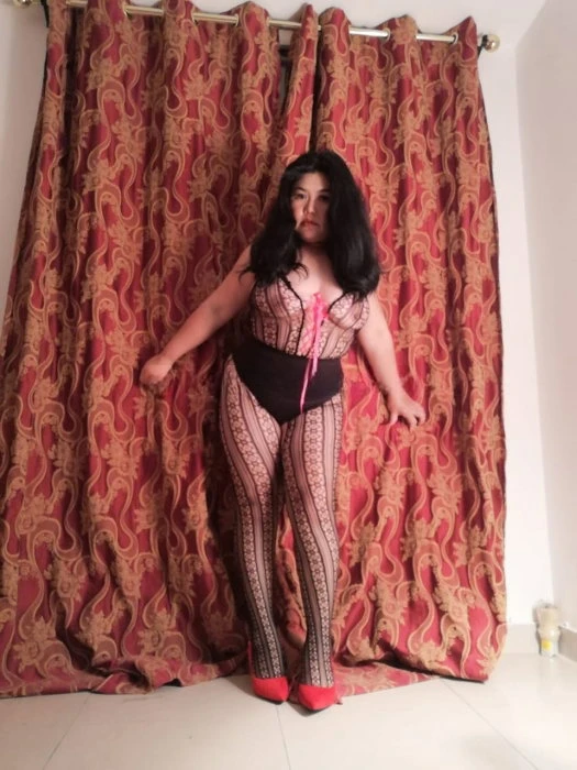 Eva, Escort, Muscat