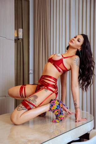 LILY FERRARI 24CM — 9 / 12