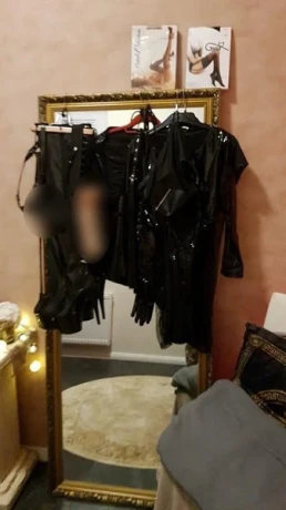 Bizarr Lady Carmen — 11 / 18