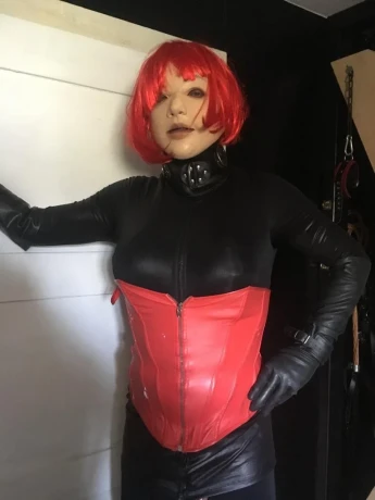 Kerstin 07 — 7 / 11