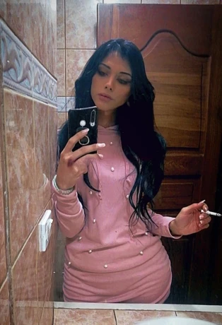 Alessandra Venus — 10 / 12