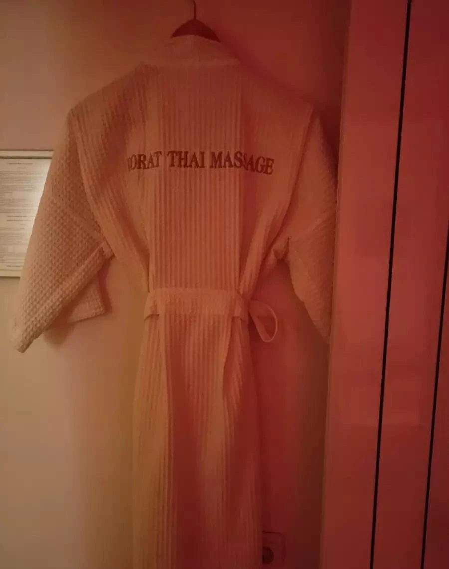 Erotische Thaise Massage Met Body To Body Massage, Escort, Rotterdam