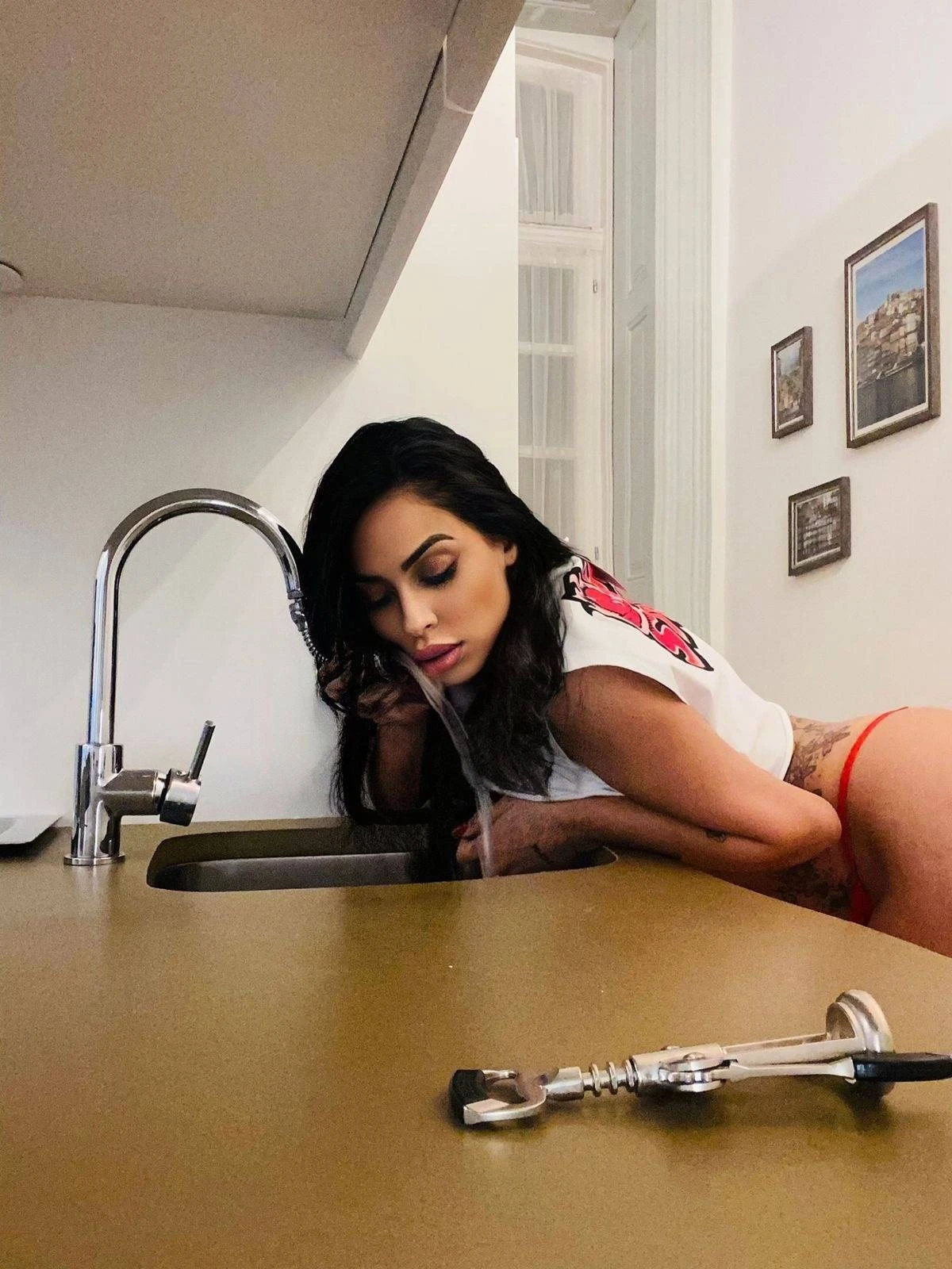 Lena 1, Escort, Munich
