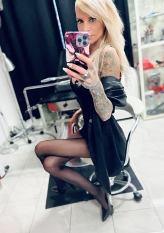 BIZARRLADY DINA — 4 / 6