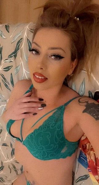 Selena143, Escort, Mainz