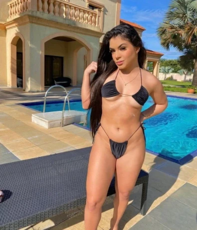 Renatinha Brasil — 8 / 12