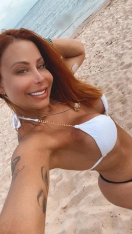 Ts Thais Anderson Aus Brasilien — 16 / 19