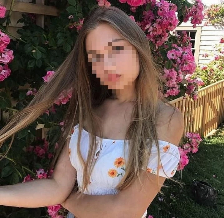 Nikol — 3 / 4
