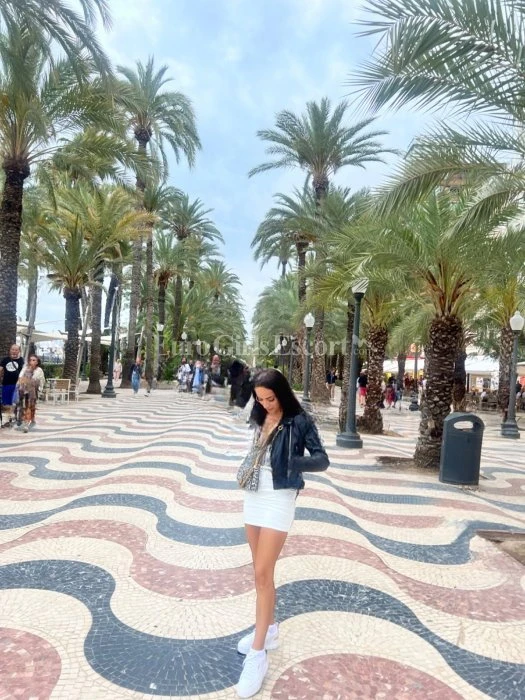 Victoria — 8 / 10
