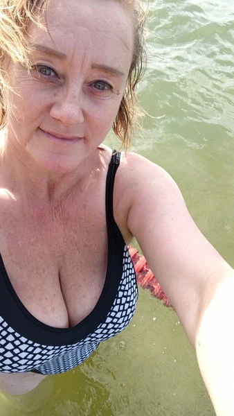 Sarah Intimbehaart, Escort, Pforzheim