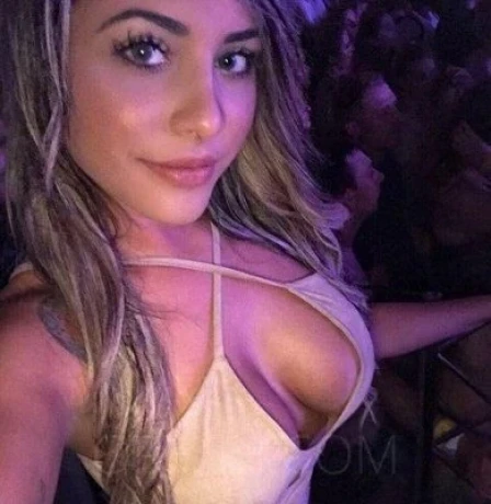 Karina Brazil — 4 / 6