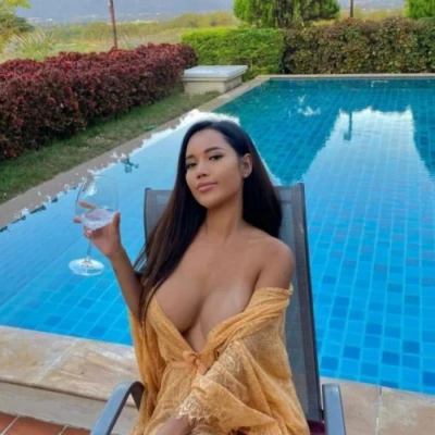 Vladana, Escort, Milan