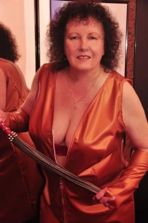 Lady Mara — 10 / 12