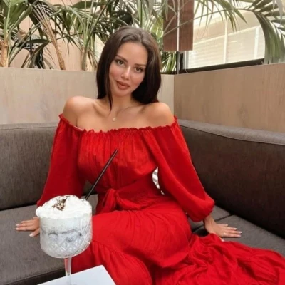 Melzina, Escort, Paris