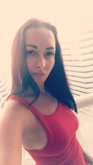 Lina — 2 / 5