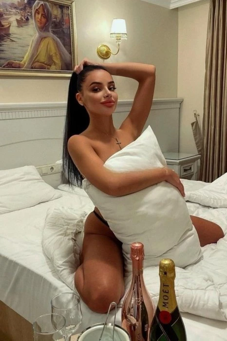 Sonya, Escort, Vienna