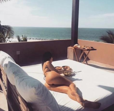 Chanellissima40 — 2 / 3