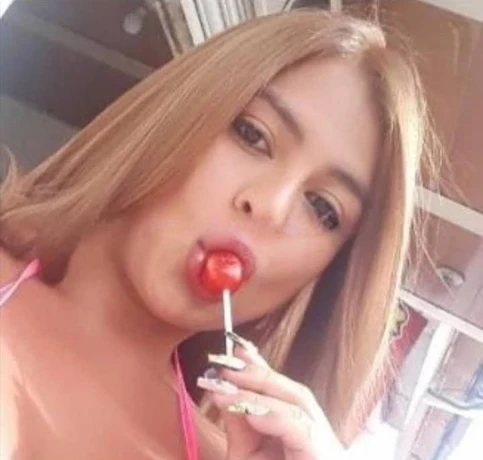 Jennifer Colombiana — 8 / 9