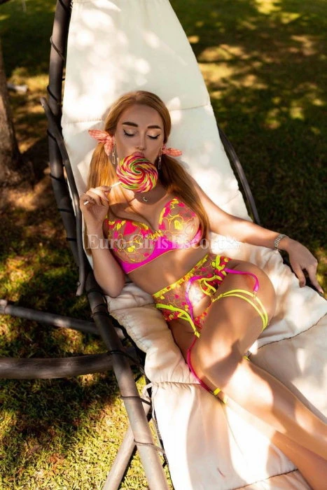 Liana, Escort, Munich