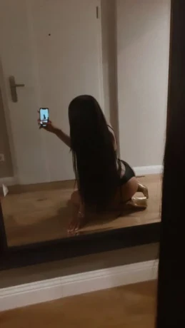 Feminine Ts Barby Amira DELUXXXE — 2 / 5