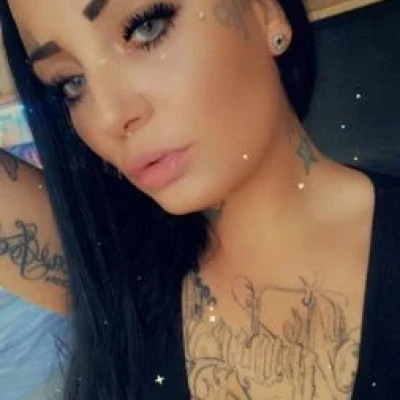 Isabella Ink, Escort, Achim