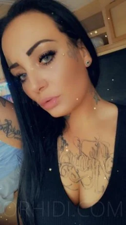 Isabella Ink — 1 / 5