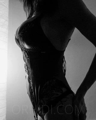 Lola, Escort, Brno