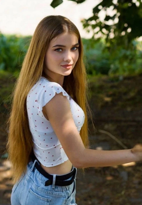 Polina — 3 / 5