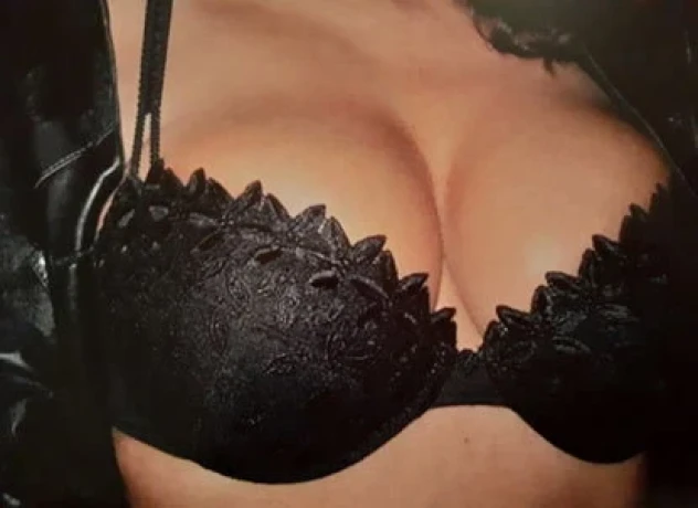 Traumfrau Michelle1 — 1 / 3