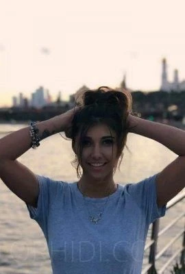 Veronika — 3 / 9