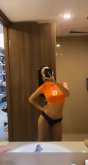 Renata — 3 / 10