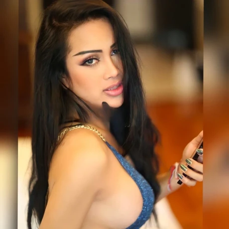 Ladyboy Mimi — 3 / 5