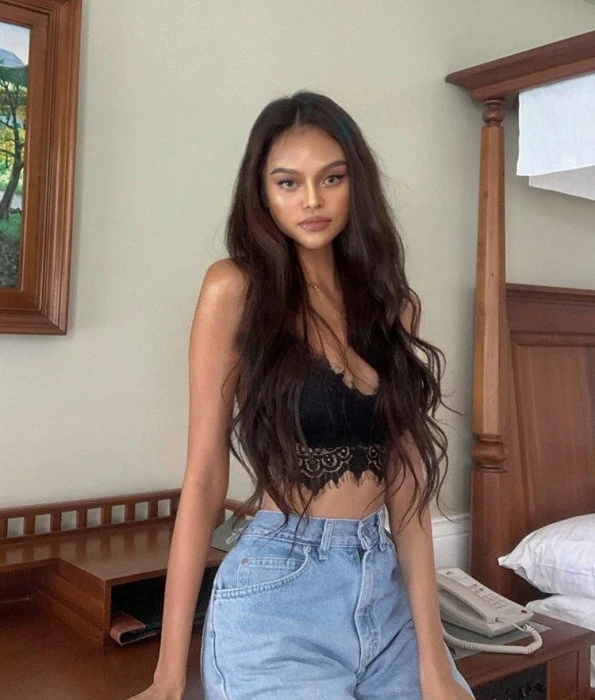 Angelica16 — 2 / 3