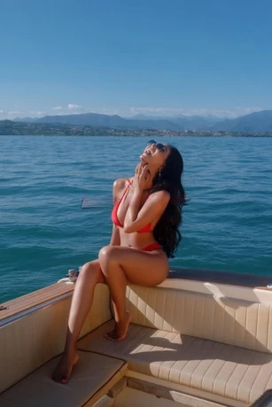 Jasmine Ts — 3 / 11